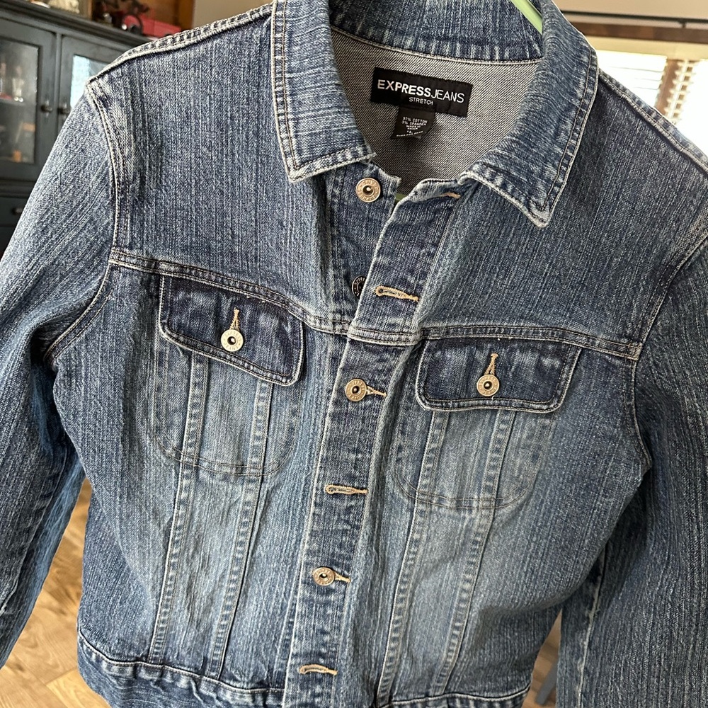 Patriotic Denim Jacket With Flag Patch - image 2